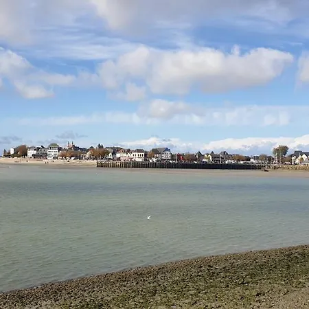 La Massette Favières